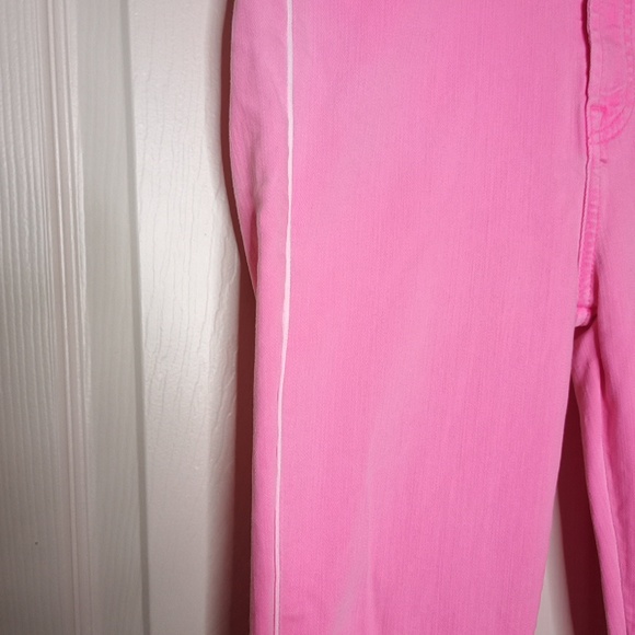 7 For All Mankind Bubblegum Barbie Pink High Waist Kick Jeans-White Piping Sz 28 - Picture 6 of 9